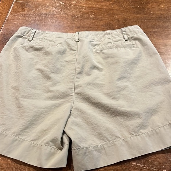 Eddie Bauer Khaki Shorts - Picture 4 of 4